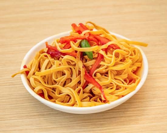 4. 凉拌豆皮 / Cold Mixed Bean Curd